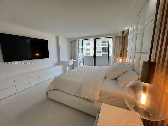 $1,100,000 | 5757 Collins Avenue, Unit 504, Miami Beach, FL 33140