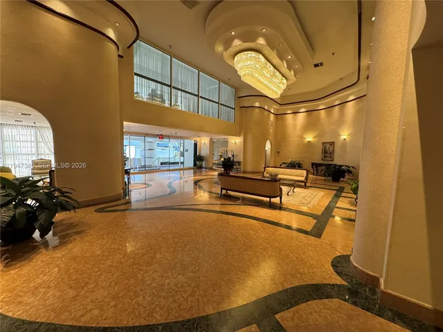 $1,100,000 | 5757 Collins Avenue, Unit 504, Miami Beach, FL 33140