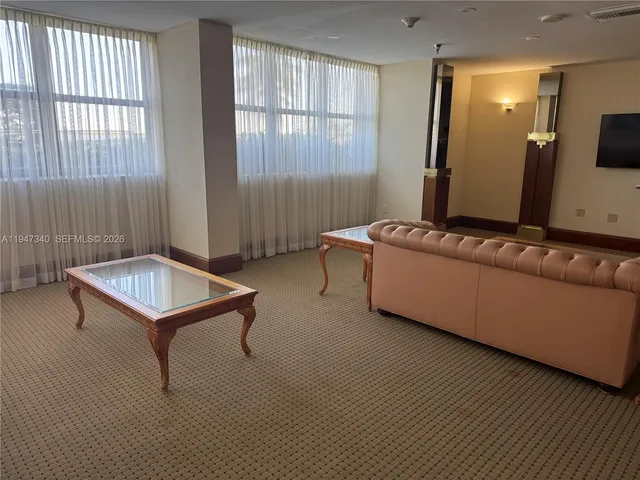 $1,100,000 | 5757 Collins Avenue, Unit 504, Miami Beach, FL 33140