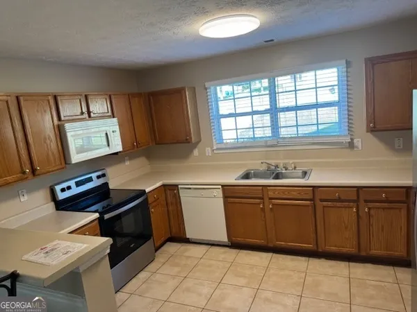 $2,000 | 4393 English Loop, Lithonia, GA 30038