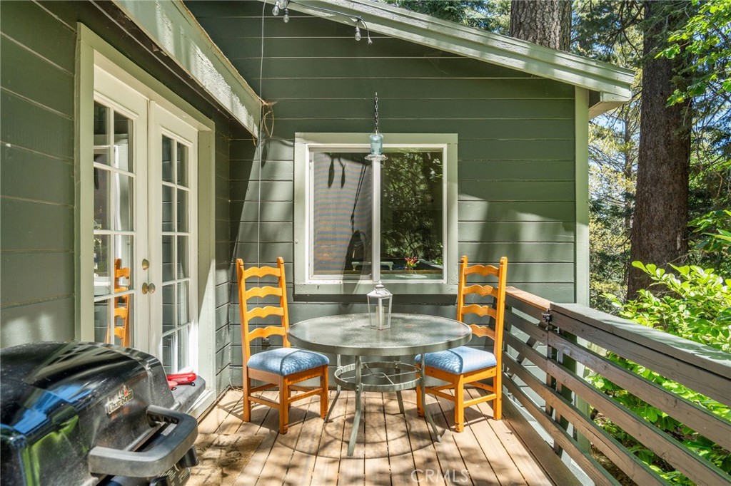 816 Fern Road Lake Arrowhead, CA 92385 - Photo 13 of 35 a view of swimming pool with patio