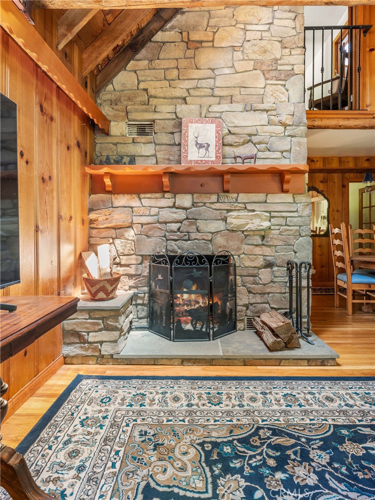 816 Fern Road Lake Arrowhead, CA 92385 - Photo 5 of 35