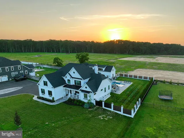 a view of outdoor space