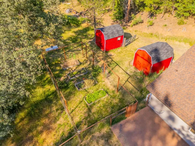 a view of outdoor space and garden