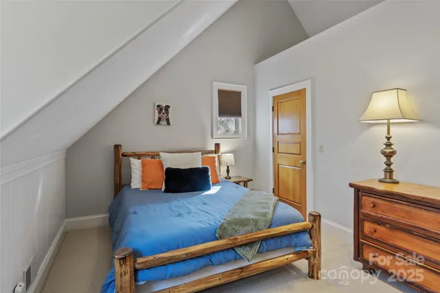 $949,777 | 34 Red Cedar Court, Sapphire, NC 28774