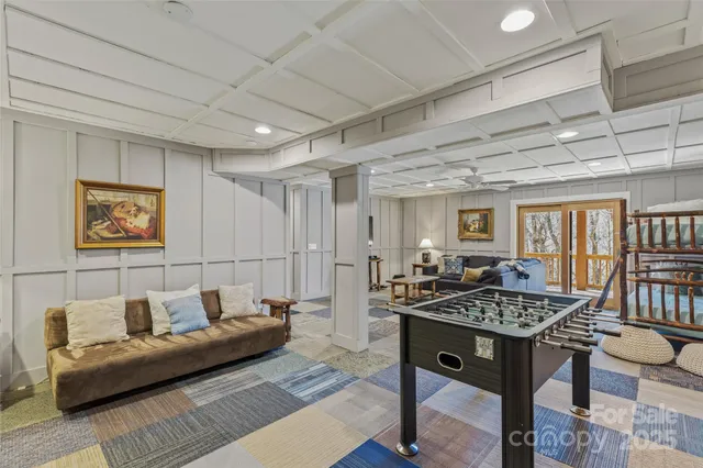 $949,777 | 34 Red Cedar Court, Sapphire, NC 28774