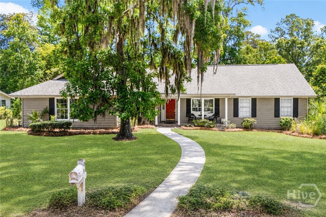 12 Sutton Road Savannah, GA 31419 - Photo 1 of 33