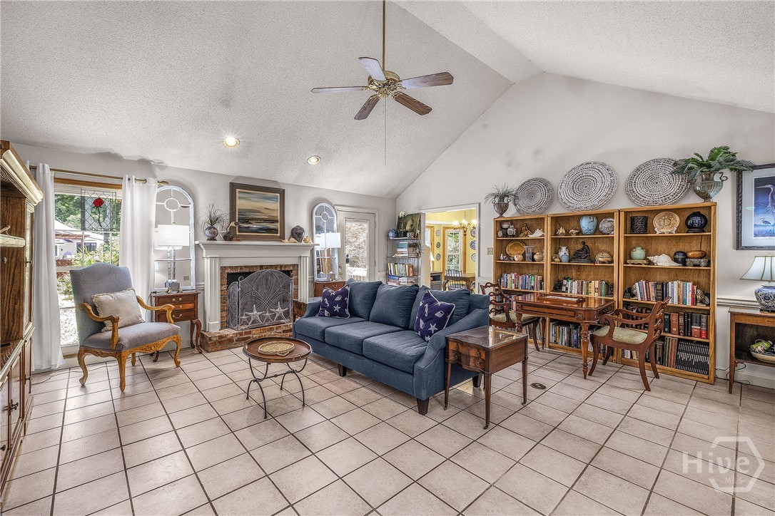 12 Sutton Road Savannah, GA 31419 - Photo 8 of 33