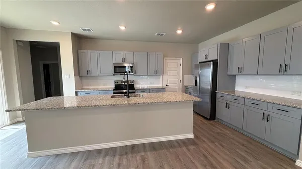 $3,300 | 713 16th Street, Unit 159, Argyle, TX 76226