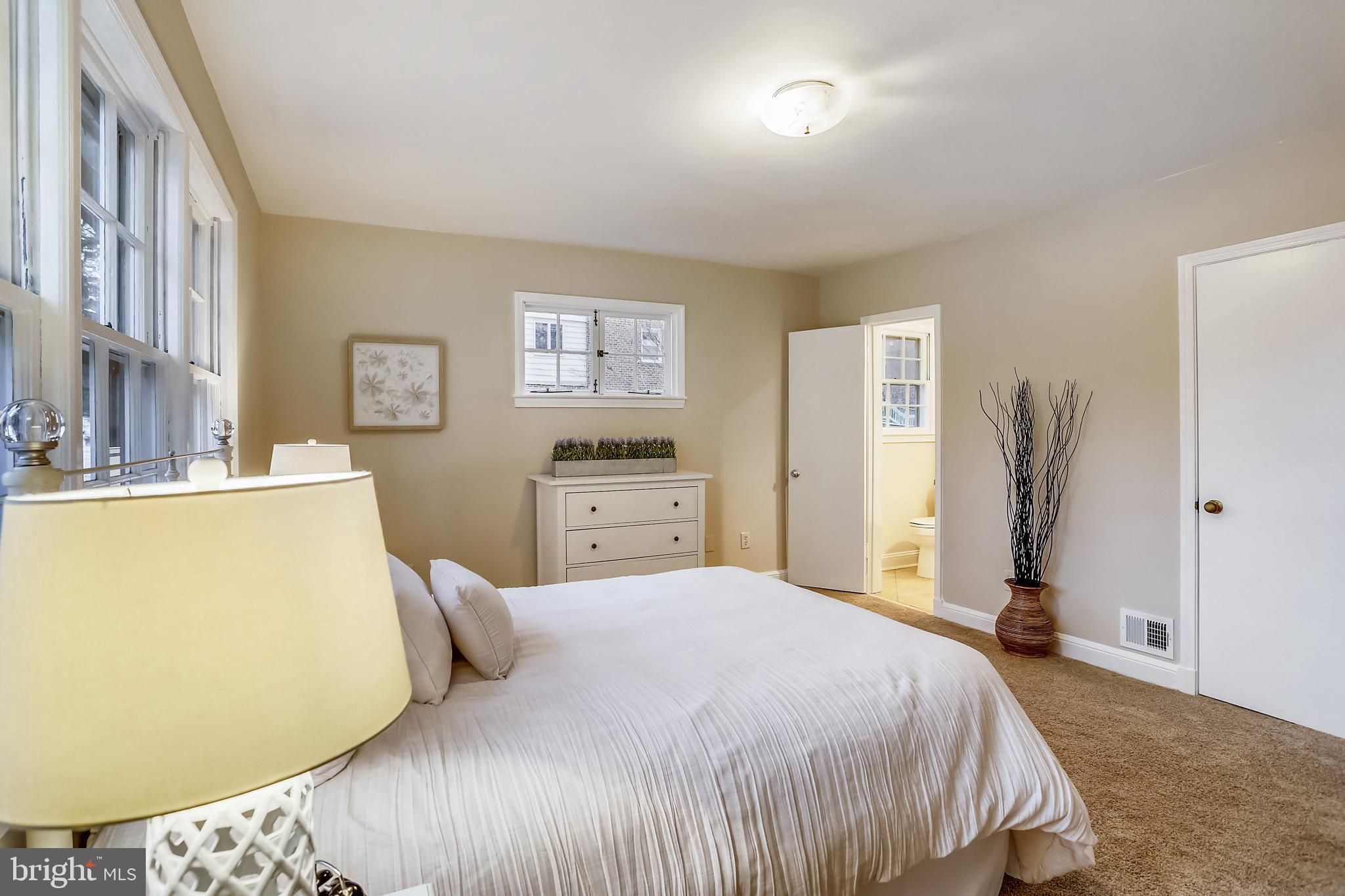 9802 Dameron Drive Silver Spring, MD 20902 - Photo 18 of 37