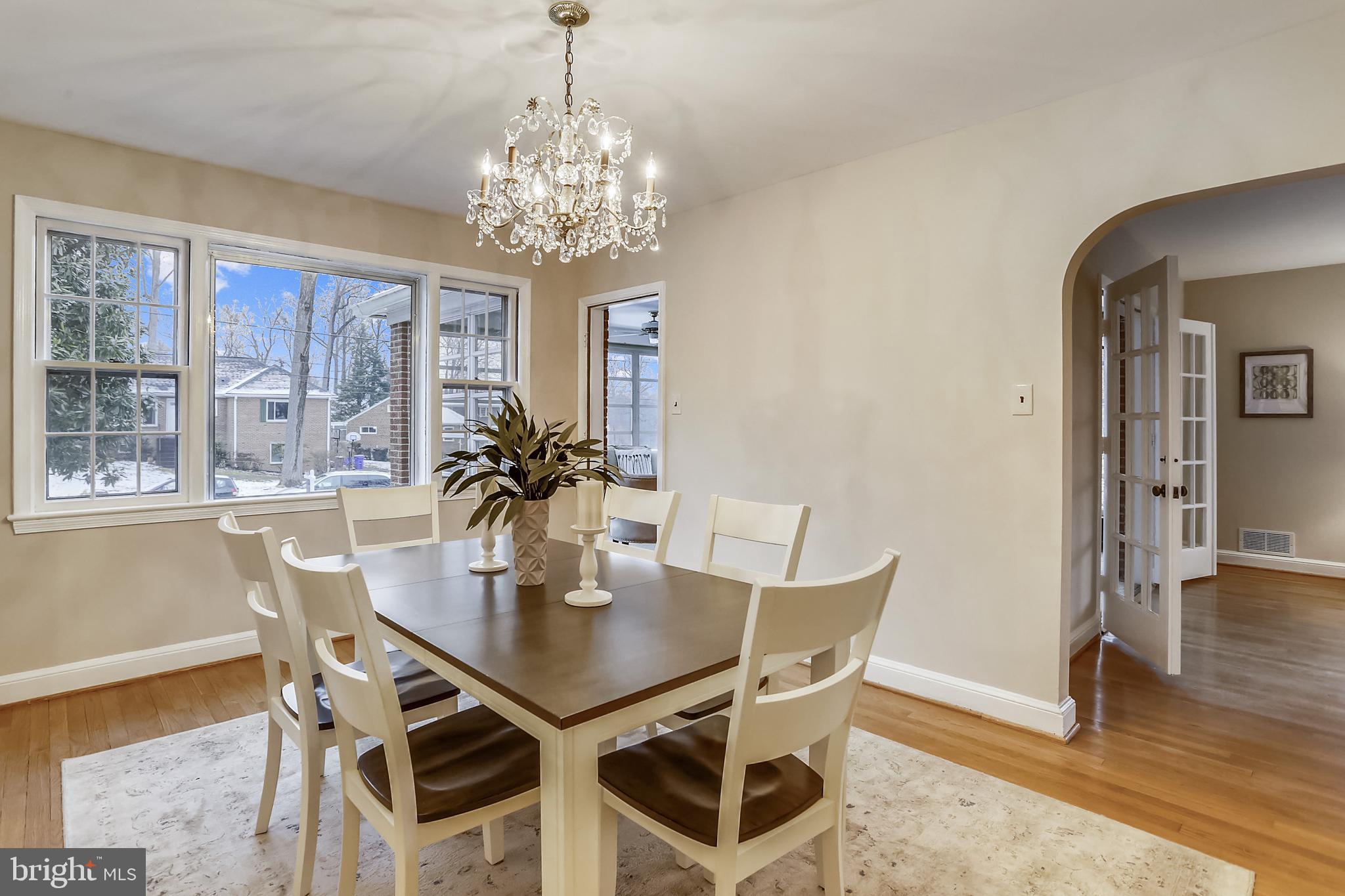 9802 Dameron Drive Silver Spring, MD 20902 - Photo 7 of 37 Dining room