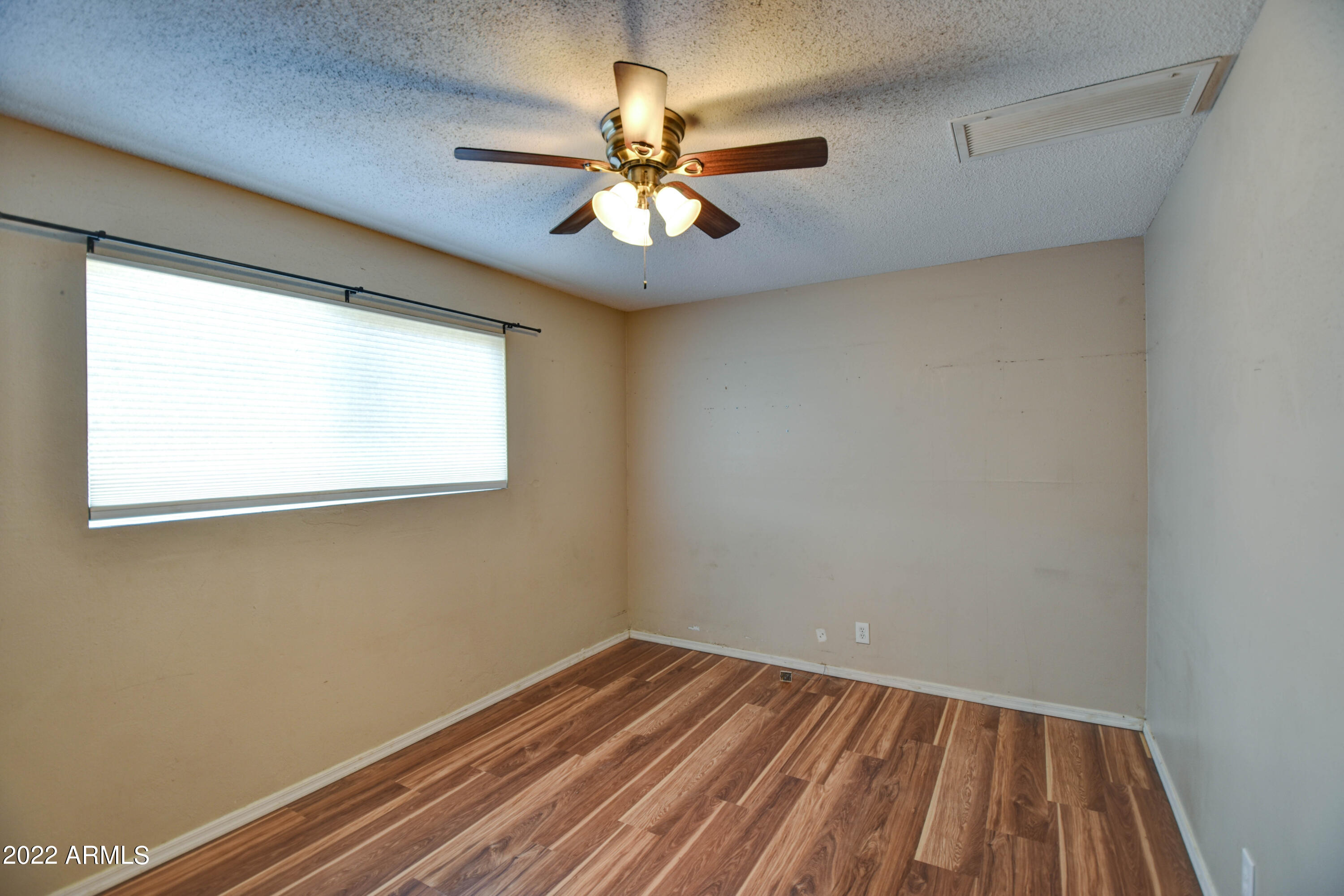 1533 West 7th Street Tempe, AZ 85281 - Photo 15 of 38 Bedroom 3 - Pic 1