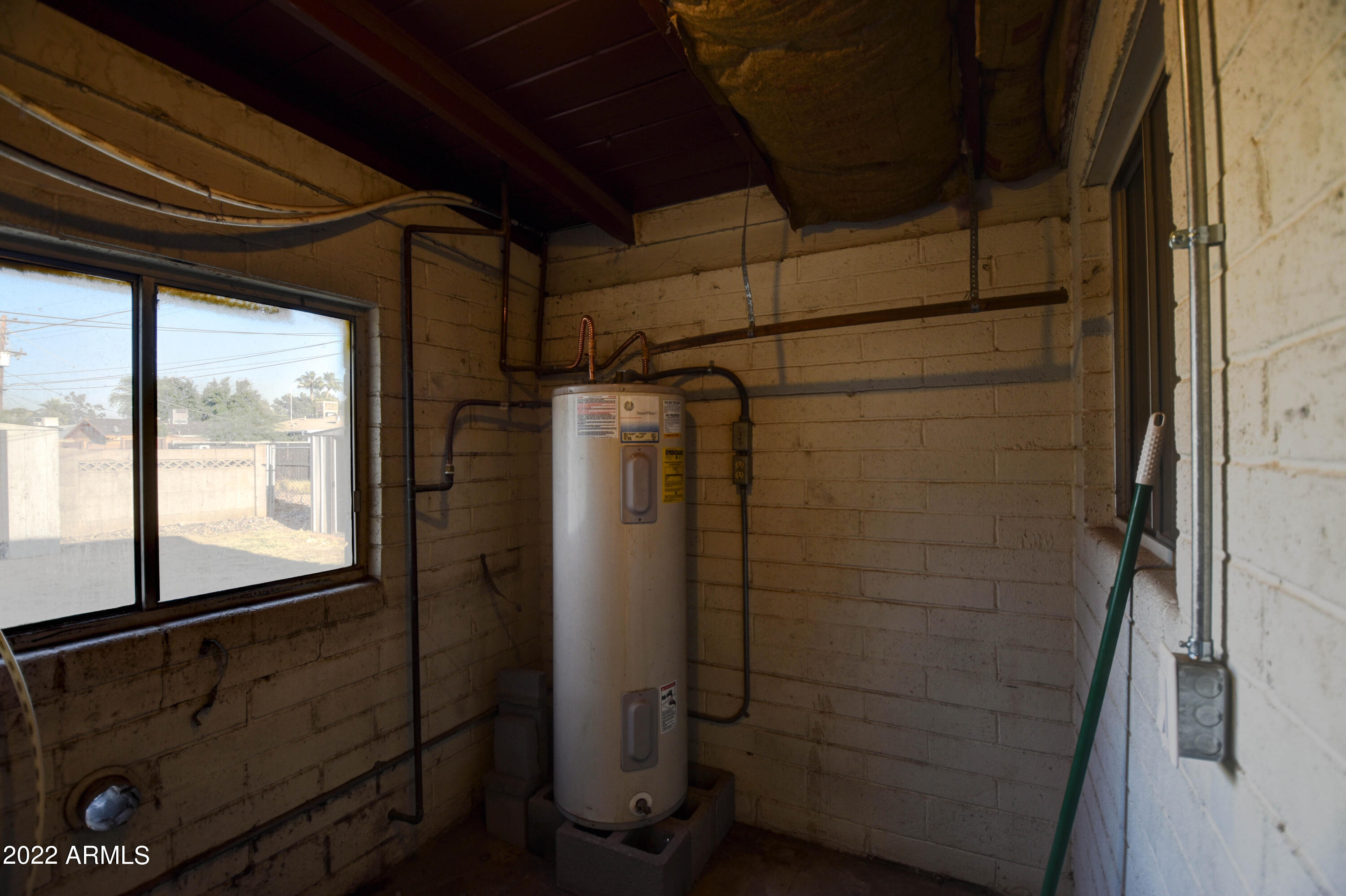 1533 West 7th Street Tempe, AZ 85281 - Photo 30 of 38 Laundry 2