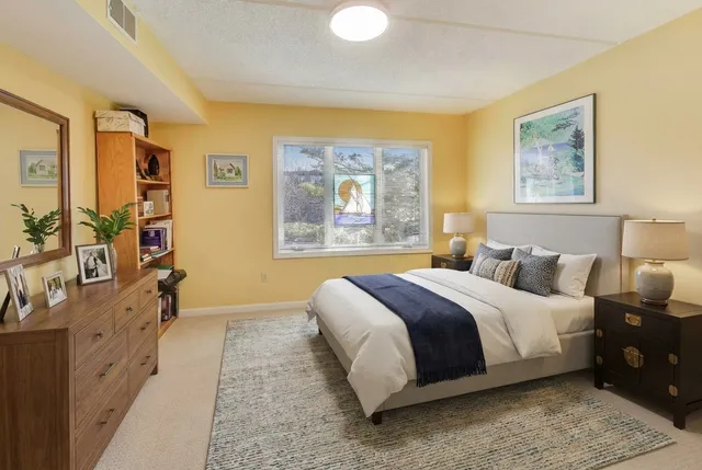 $549,000 | 3940 West Bryn Mawr Avenue, Unit 310, Chicago, IL 60646