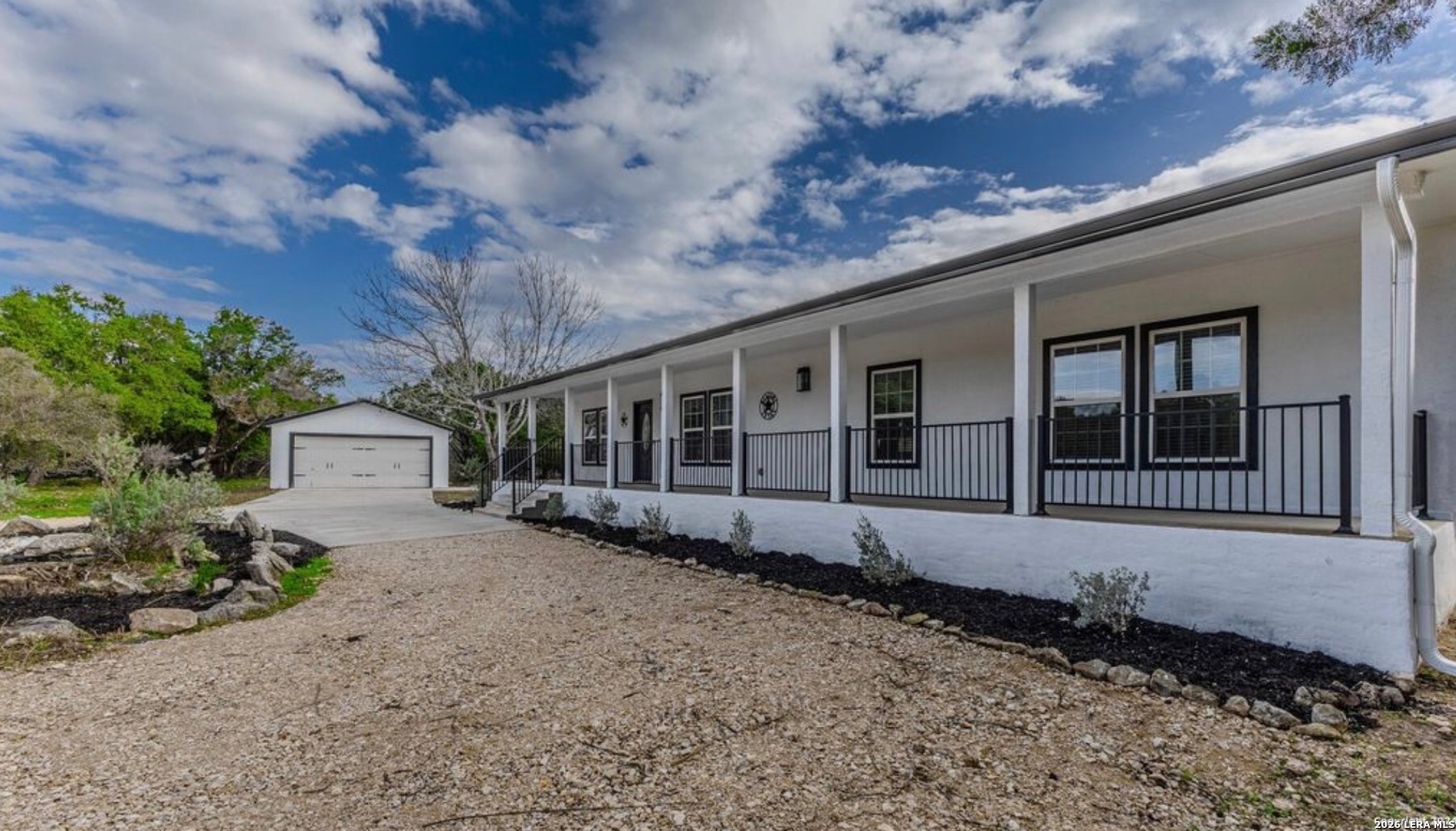 1620 Green Meadow Lane Spring Branch, TX 78070 - Photo 3 of 29