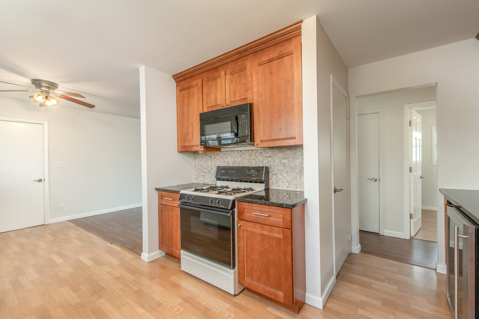 419 Thoria Road Batavia, IL 60510 - Photo 11 of 24