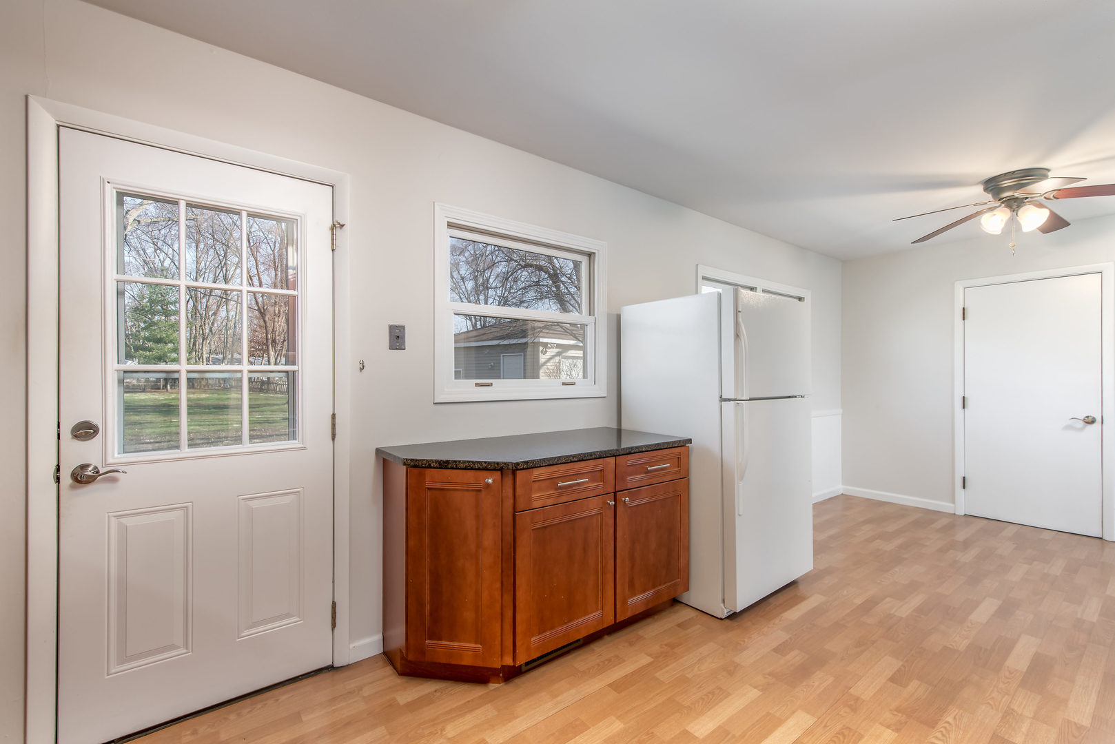 419 Thoria Road Batavia, IL 60510 - Photo 12 of 24