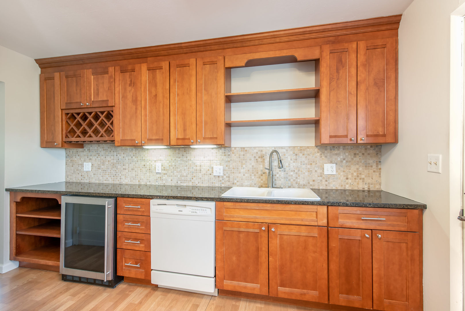 419 Thoria Road Batavia, IL 60510 - Photo 9 of 24