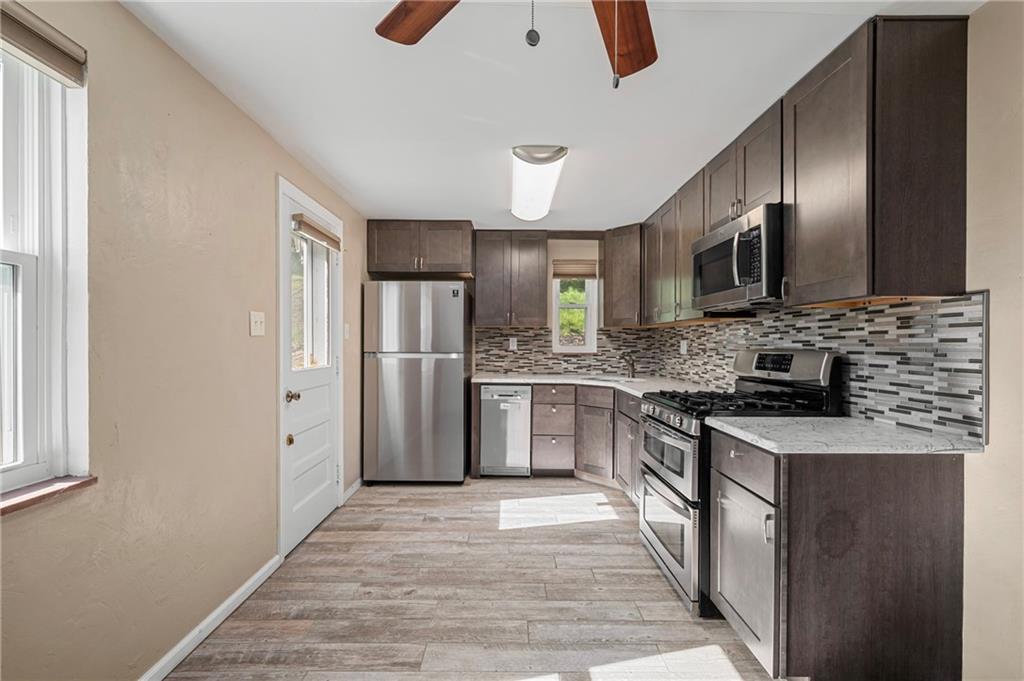 1059 Connor Road Pittsburgh, PA 15234 - Photo 11 of 26 Gallery Image 11
