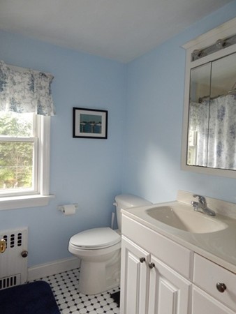 50-52 Renwick Road Wakefield, MA 01880 - Photo 21 of 25 Gallery Image 21