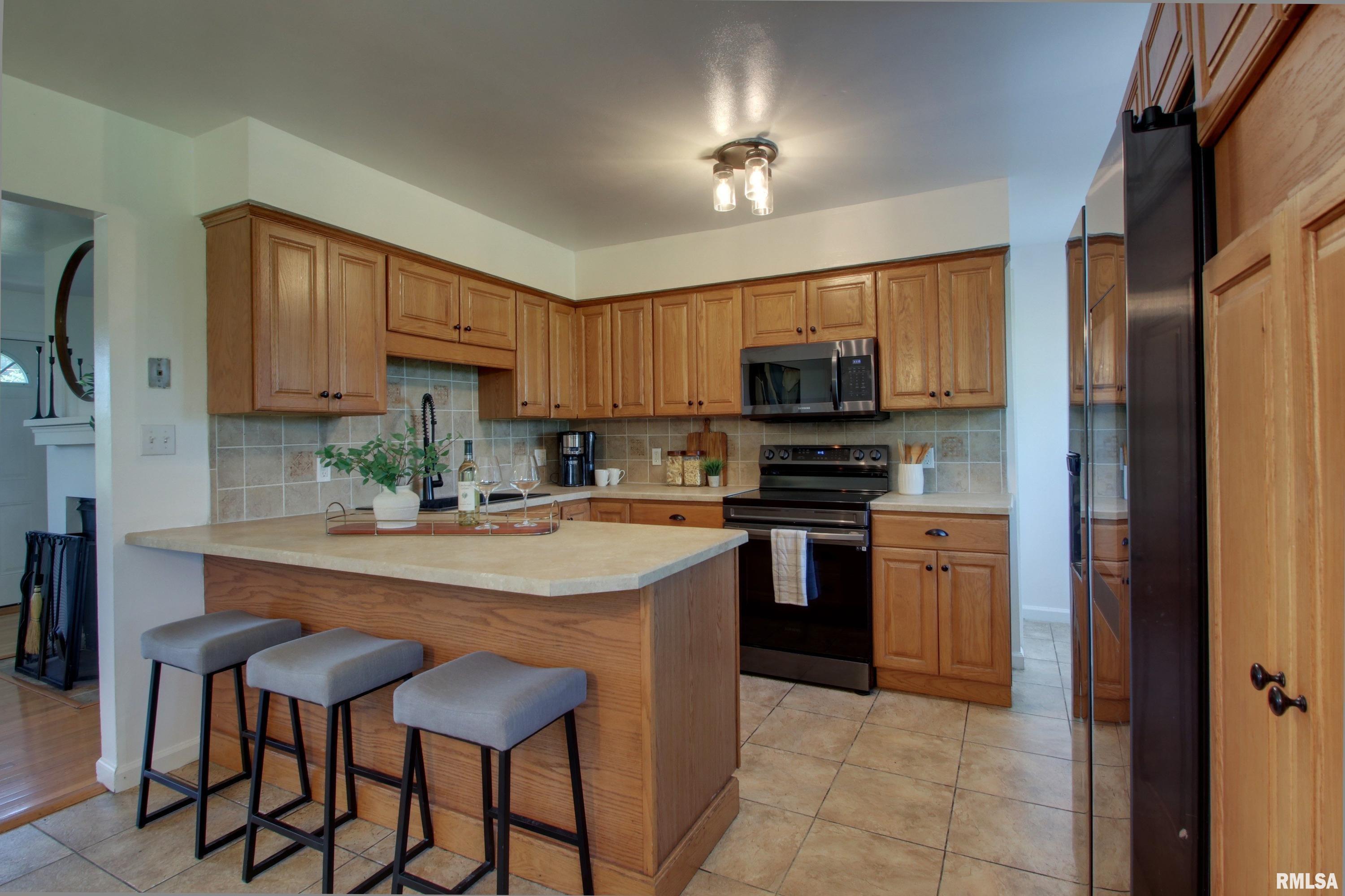 2808 Joyce Road Quincy, IL 62305 - Photo 6 of 25