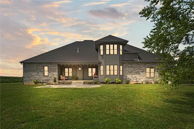 $1,150,000 | 6417 Southwest County Road 10508, Rich Hill, MO 64779