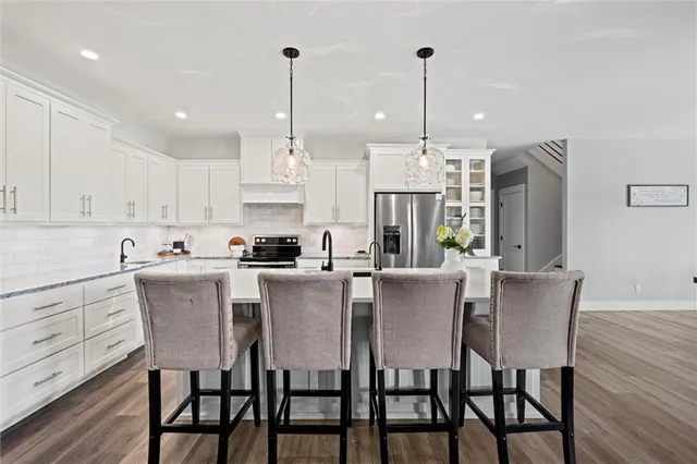 $1,150,000 | 6417 Southwest County Road 10508, Rich Hill, MO 64779