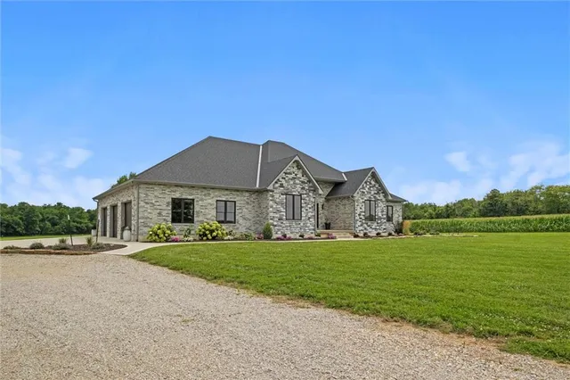 $1,150,000 | 6417 Southwest County Road 10508, Rich Hill, MO 64779