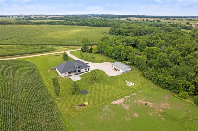 $1,150,000 | 6417 Southwest County Road 10508, Rich Hill, MO 64779