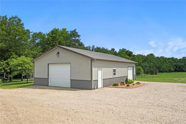 $1,150,000 | 6417 Southwest County Road 10508, Rich Hill, MO 64779