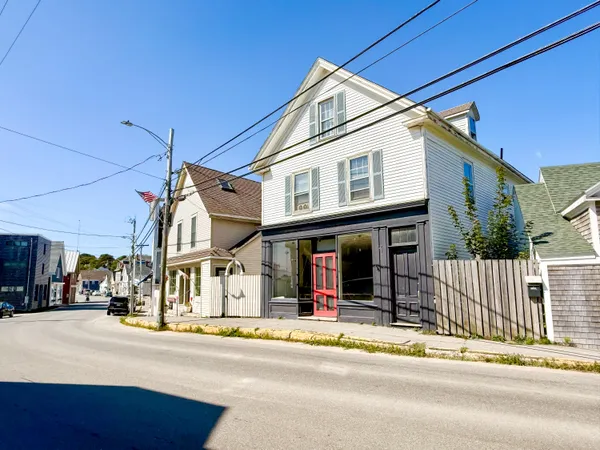 $598,000 | 64 Main Street, Vinalhaven, ME 04863
