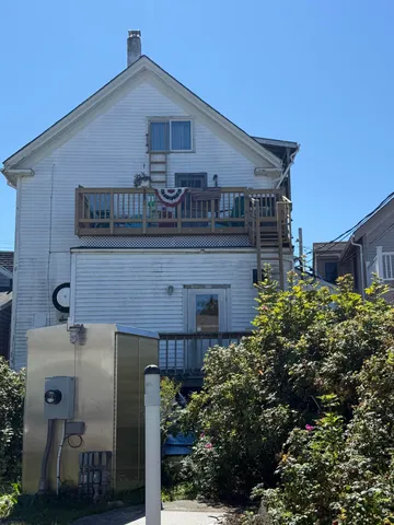 $649,000 | 64 Main Street, Vinalhaven, ME 04863