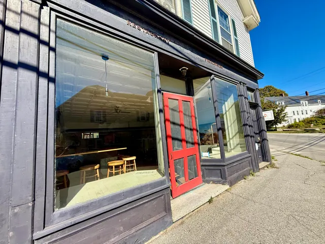 $649,000 | 64 Main Street, Vinalhaven, ME 04863