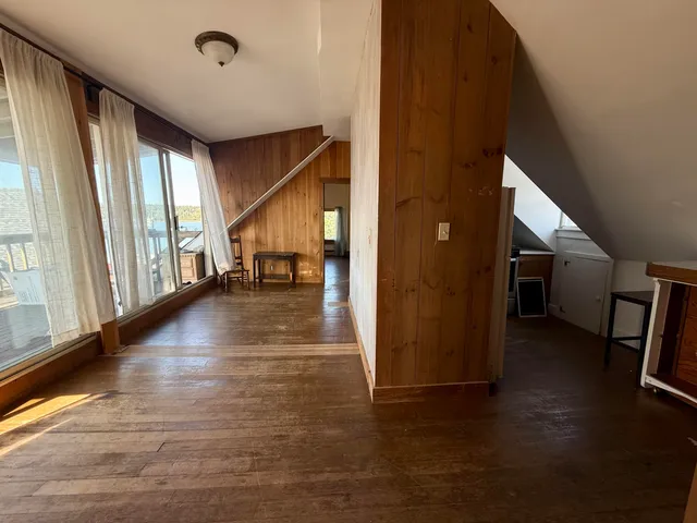 $649,000 | 64 Main Street, Vinalhaven, ME 04863