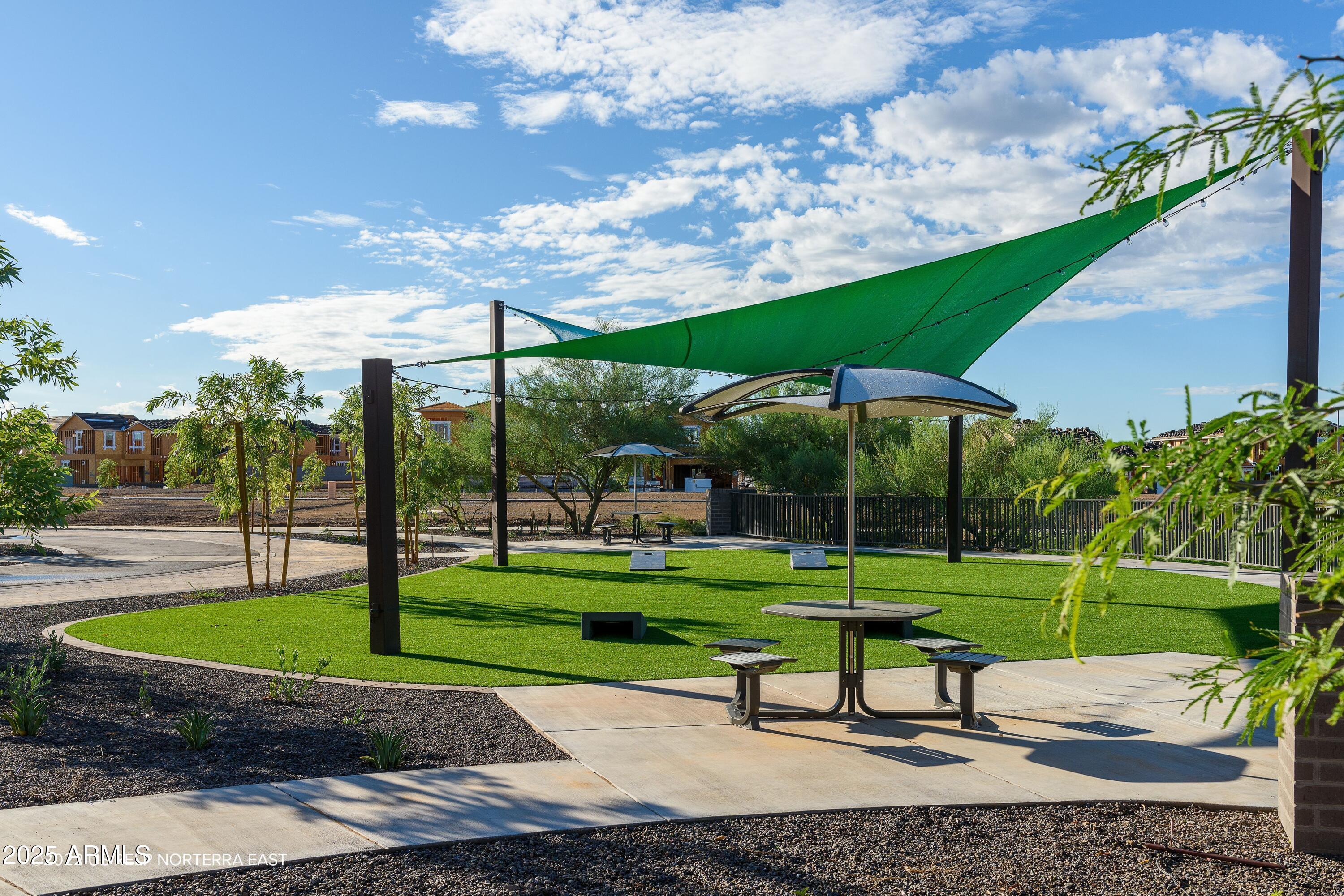 2014 West Rowel Road Phoenix, AZ 85085 - Photo 11 of 12 UP7