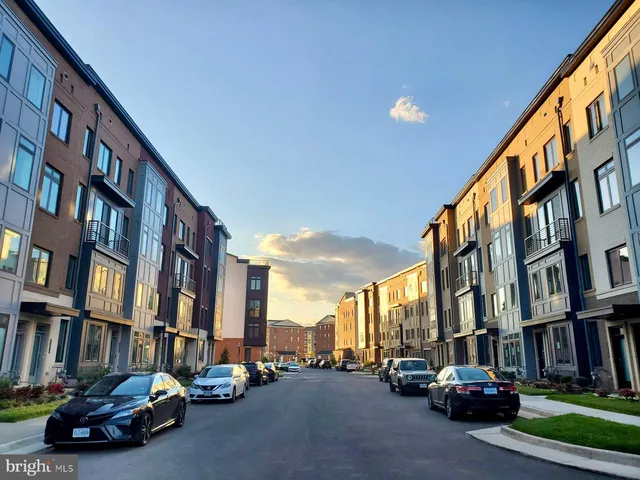 $3,250 | 23571 Waterford Downs Terrace, Ashburn, VA 20148