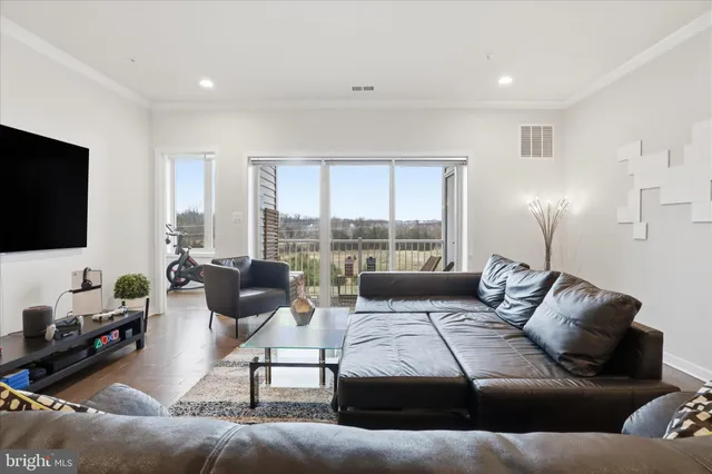 $3,250 | 23571 Waterford Downs Terrace, Ashburn, VA 20148