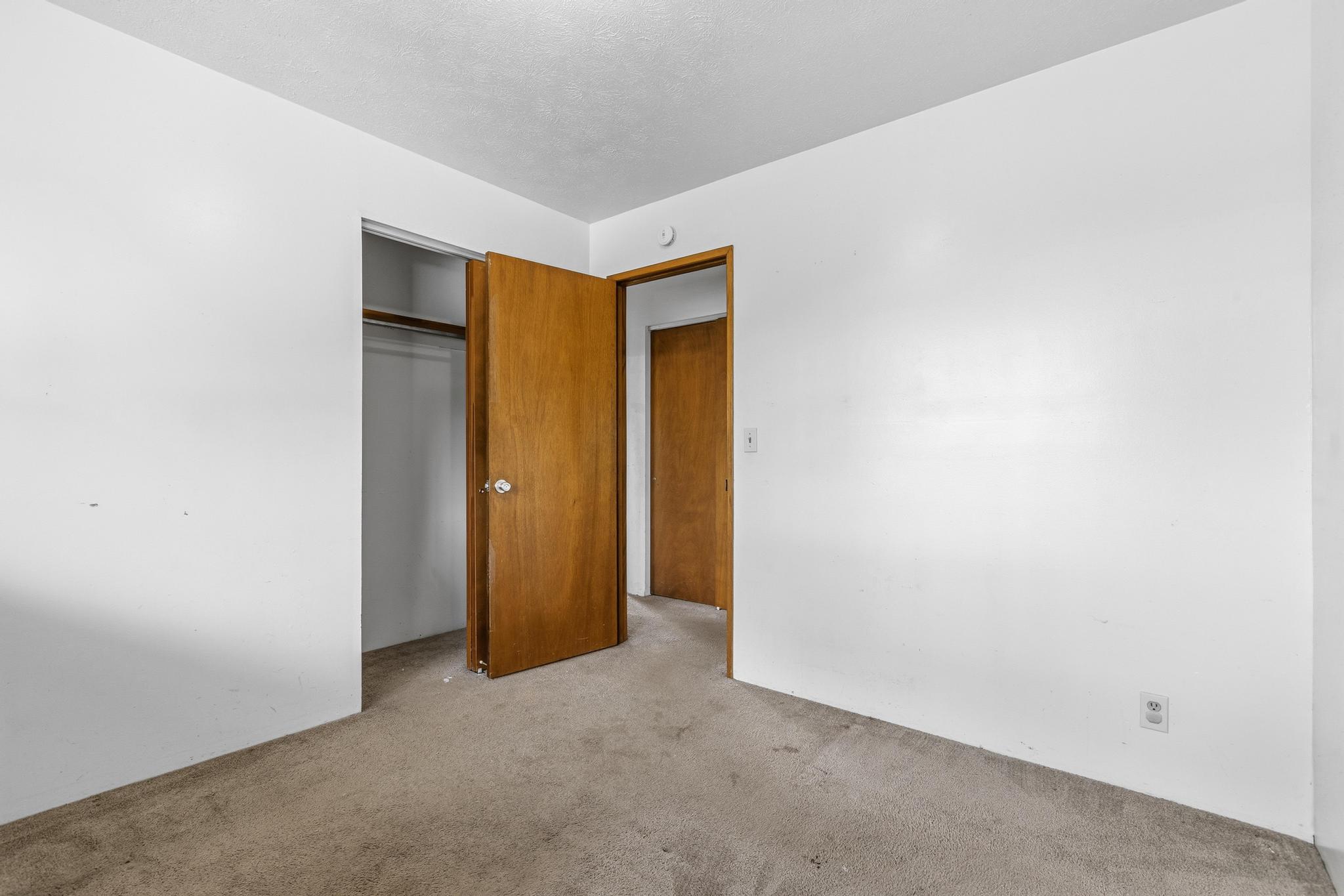 1560 Kilauea Avenue Hilo, HI 96720 - Photo 9 of 29 a view of an empty room