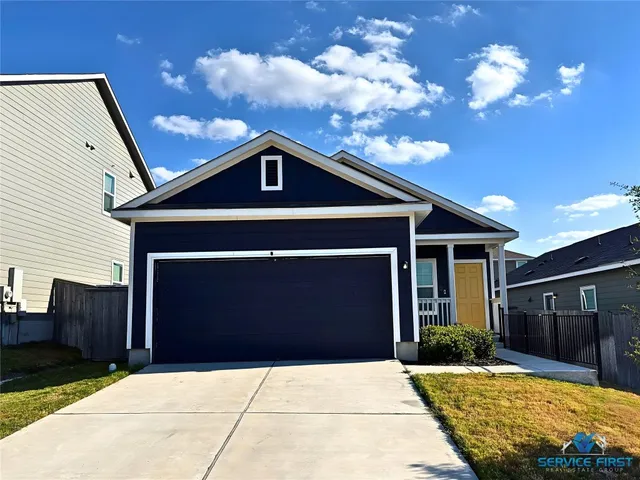 a front view of house with yard