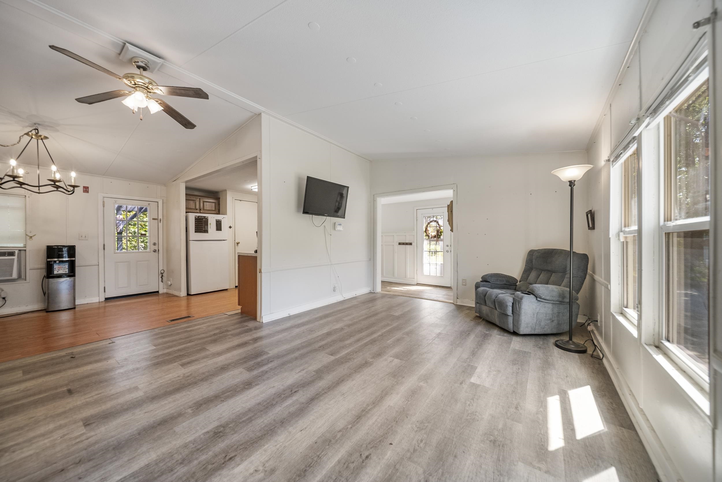 12 Circle Road Ossipee, NH 03814 - Photo 3 of 31