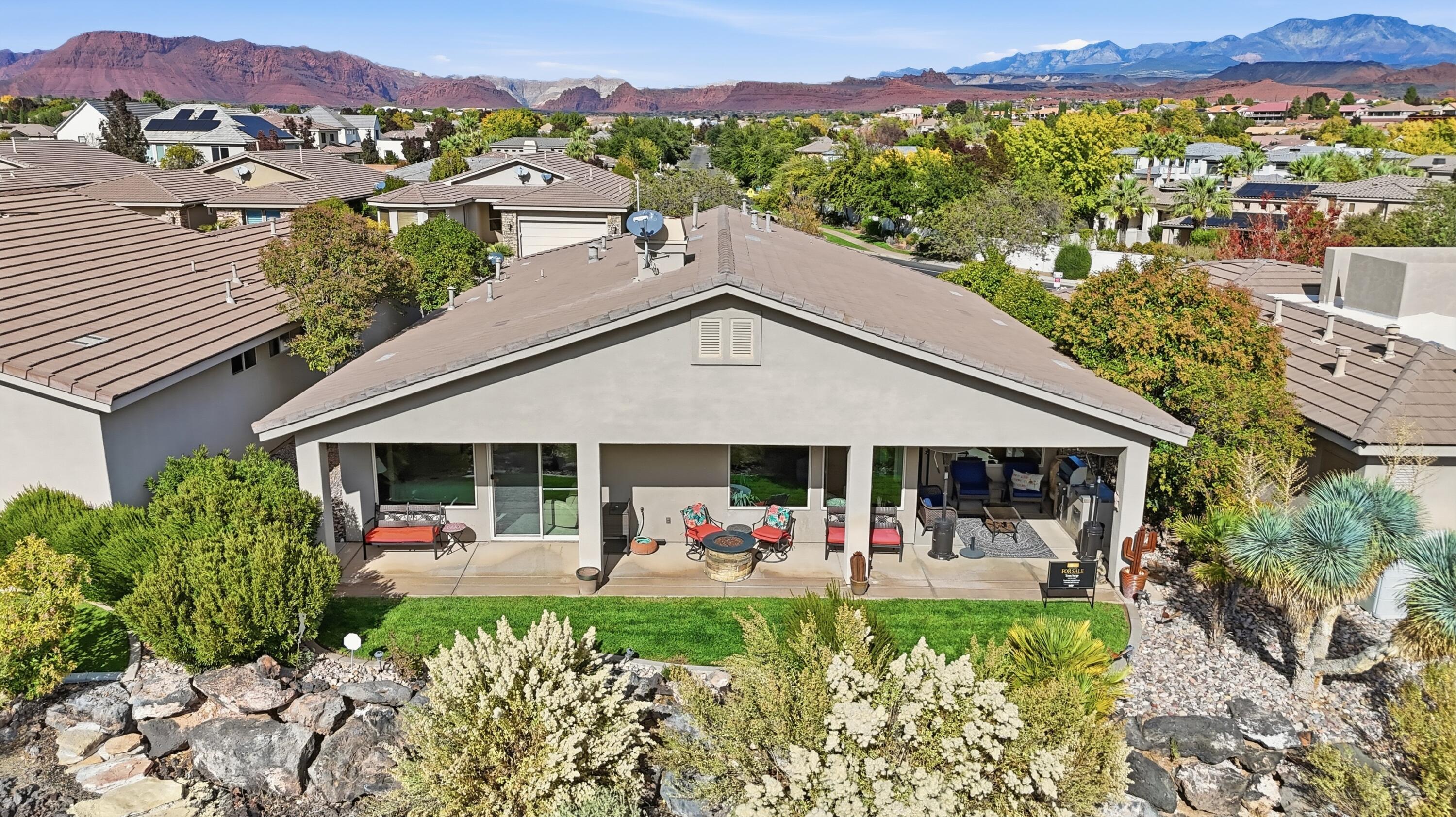409 North Country Lane, Unit 1 St. George, UT 84770 - Photo 34 of 39 Back Elevation