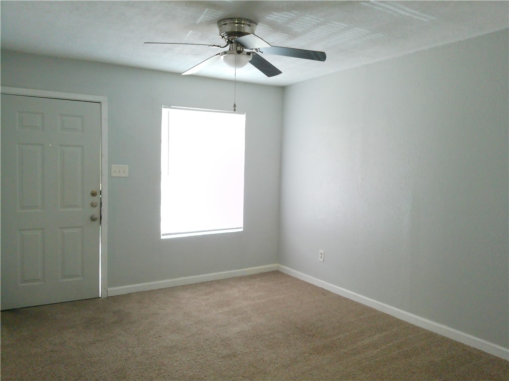 2026 Waldron Road, Unit 205 Corpus Christi, TX 78418 - Photo 2 of 10