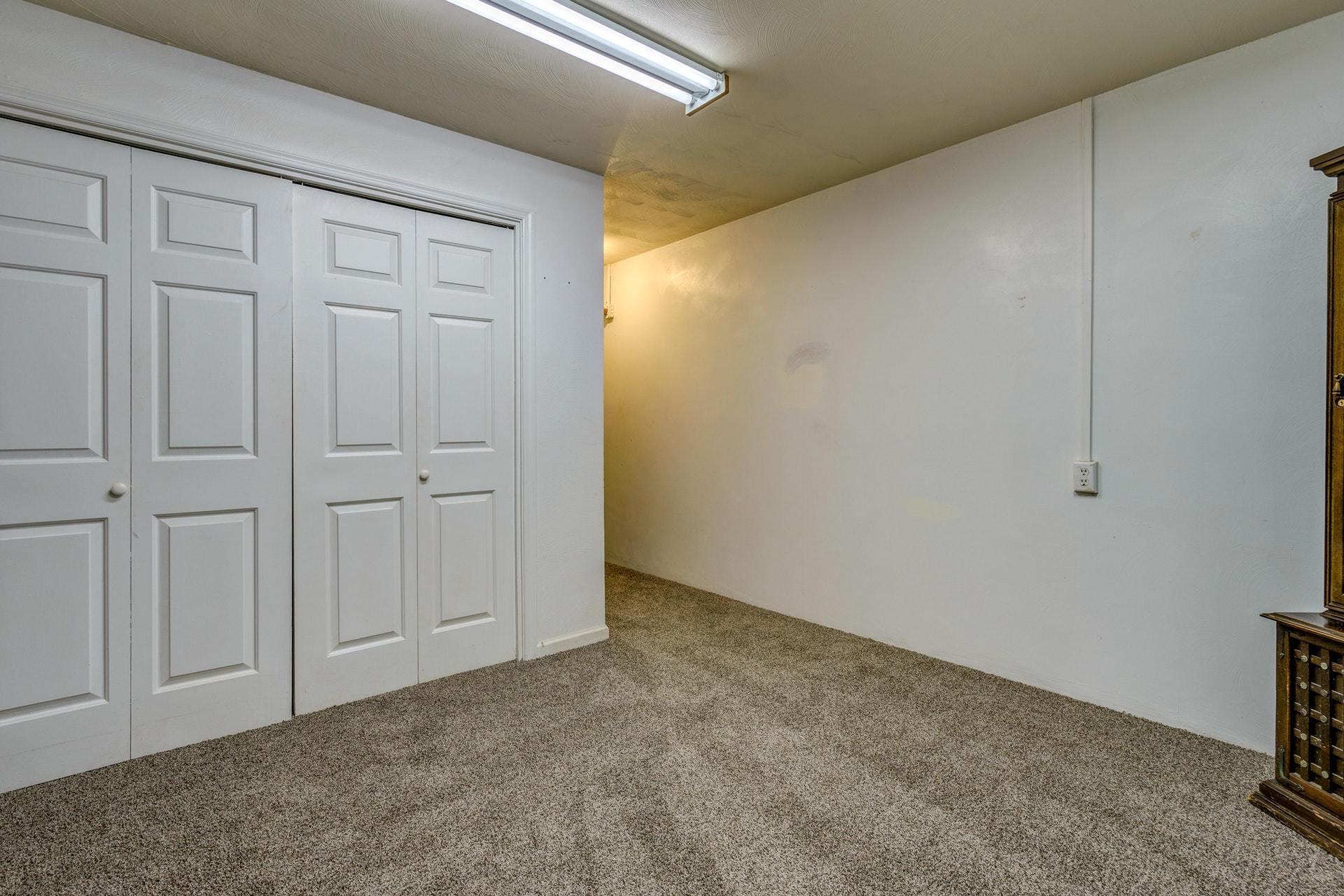 366 Stonehaven Lane Blue Ridge, VA 24064 - Photo 28 of 37 an empty room with windows