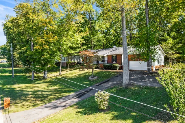 $355,000 | 812 Hunters Crossing Lane, Springfield, TN 37172