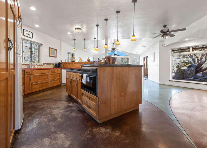 44324 Noel Drive Three Rivers, CA 93271 - Photo 8 of 19 -