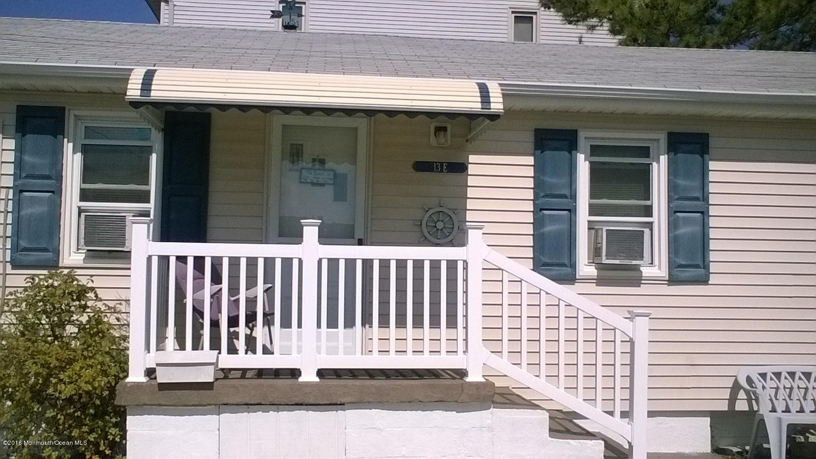 13 West Rutherford Lane Lavallette, NJ 08735 - Photo 1 of 33 FrontDirect