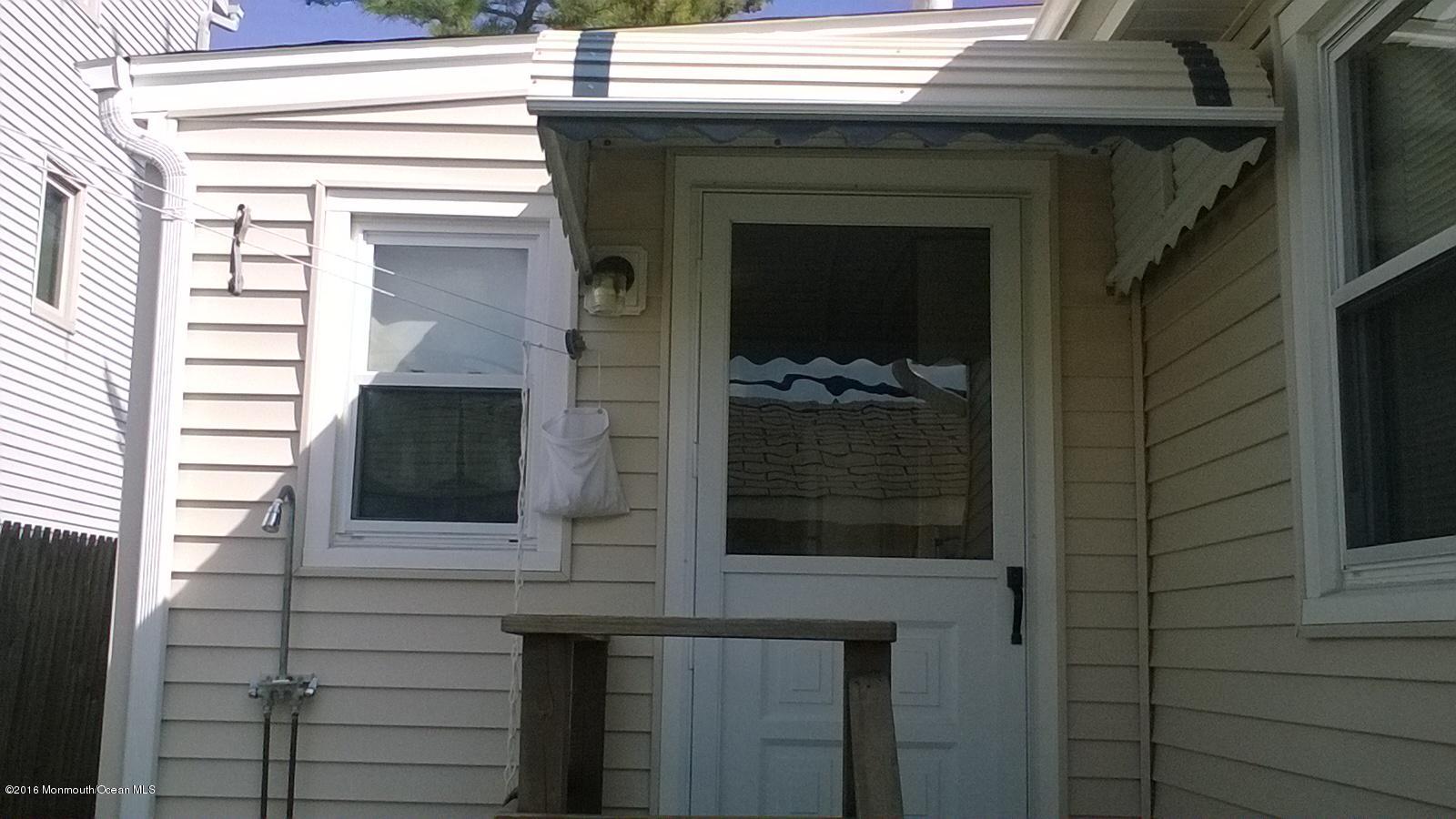 13 West Rutherford Lane Lavallette, NJ 08735 - Photo 5 of 33 BackPorch2