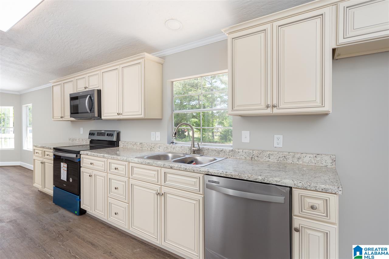 1175 County Line Road West Eastaboga, AL 36260 - Photo 6 of 39