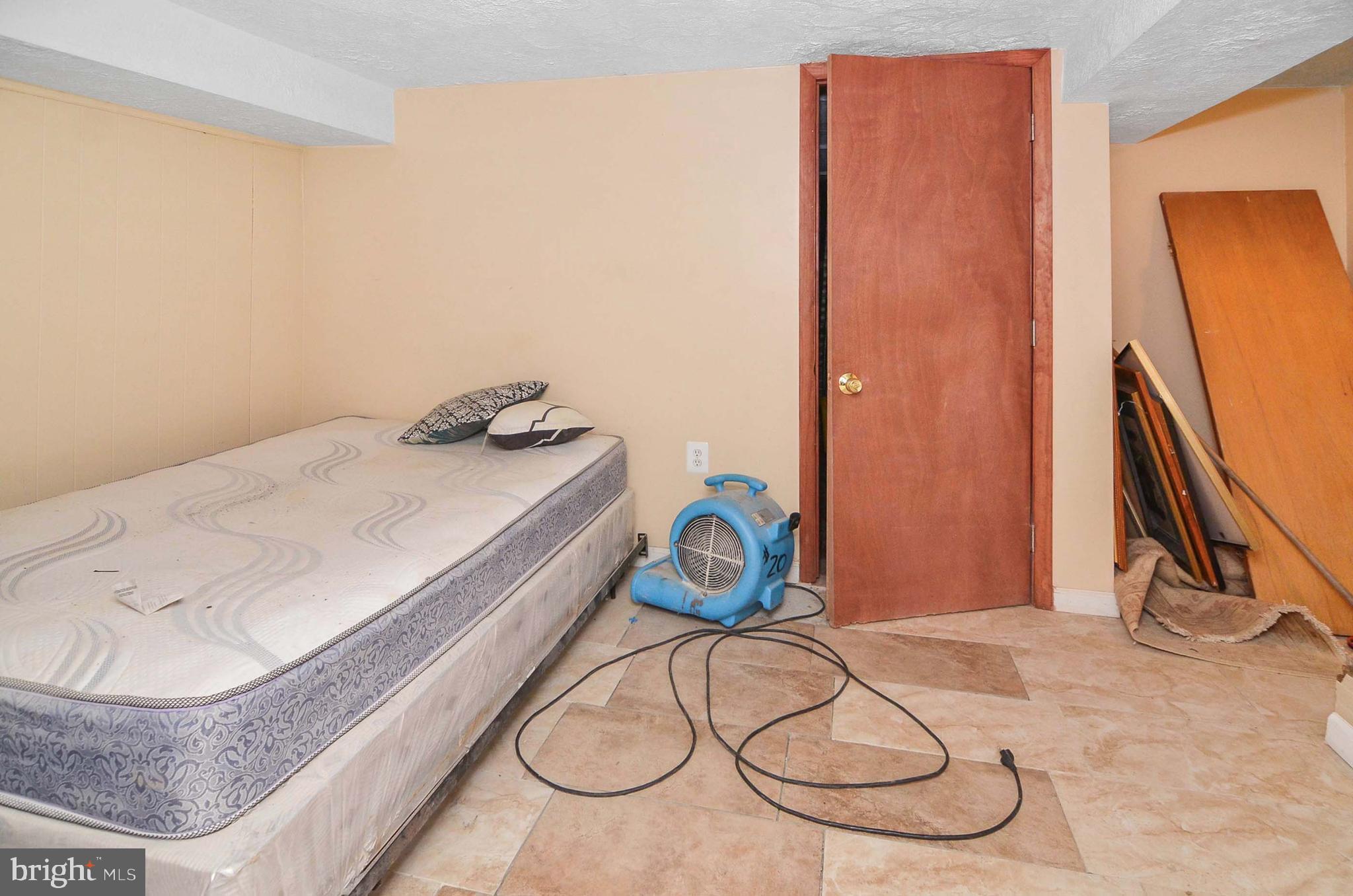 304 Grove Park Road Brooklyn, MD 21225 - Photo 12 of 16