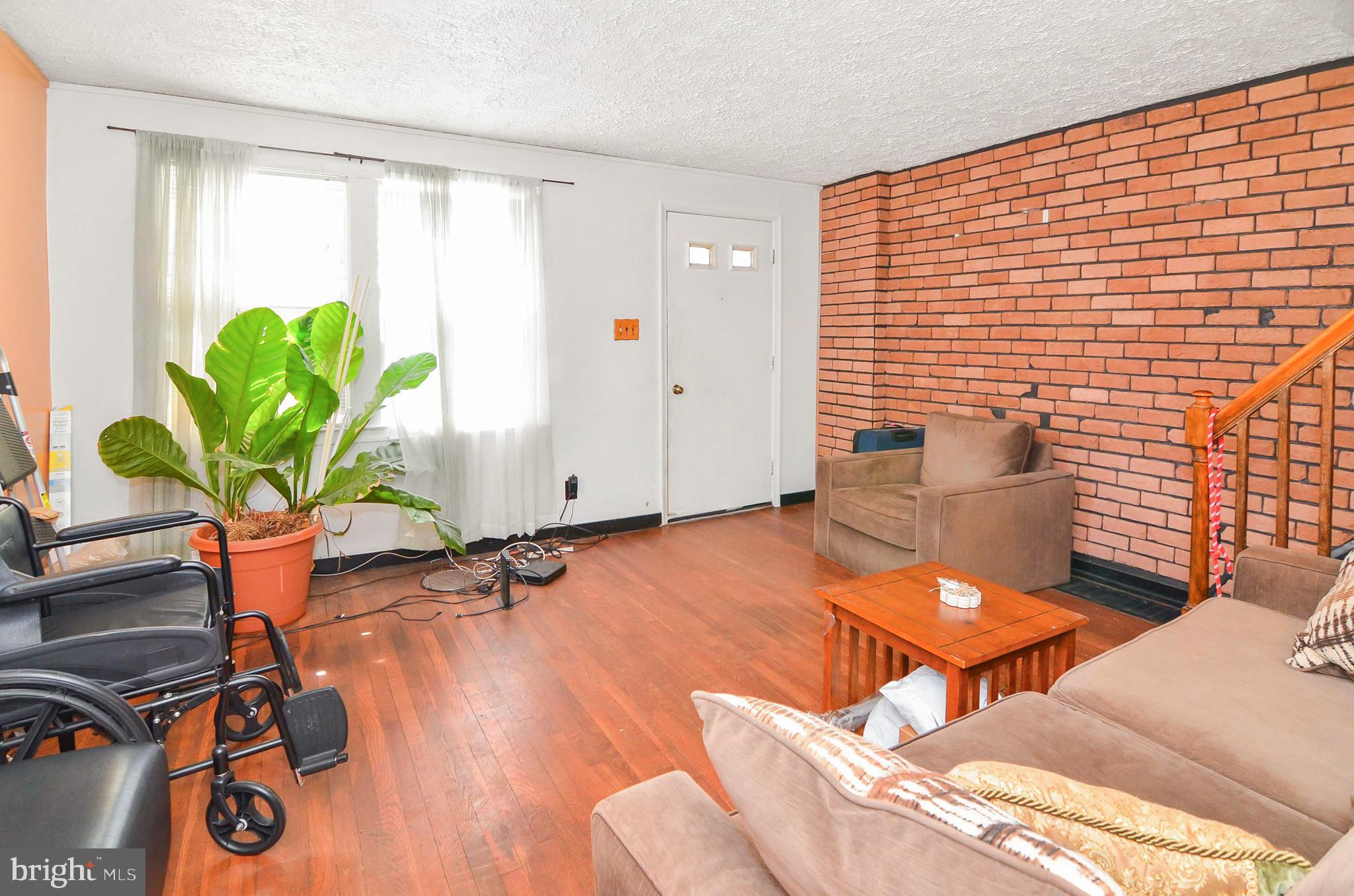 304 Grove Park Road Brooklyn, MD 21225 - Photo 4 of 16